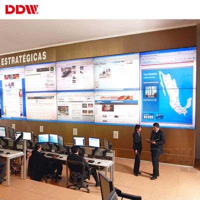 49-calowy 3,5-milimetrowy wyświetlacz ścienny Multi Touch, interaktywny wyświetlacz wideo w sklepie z kamerą