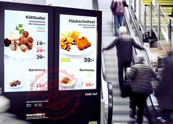 2000Cd / m2 IP65 stand alone digital signage dla banków, oryginalny ekran Samsung